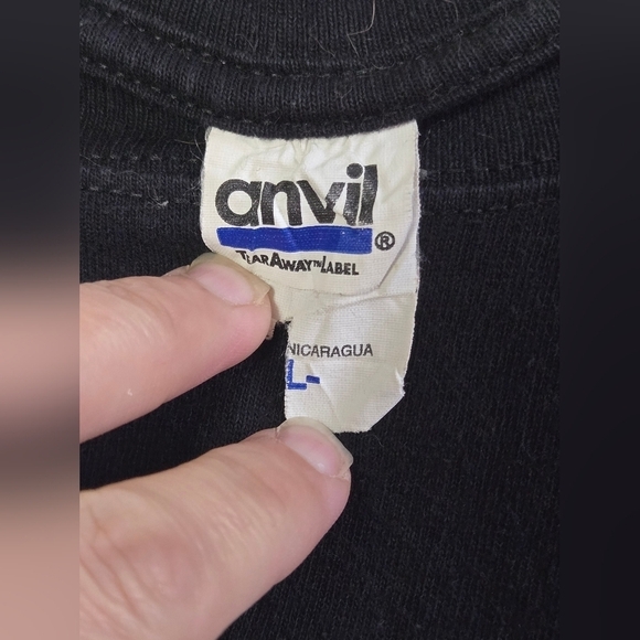 Men's Anvil Y2K Oakland Raiders NFL Short Sleeve Skull Graphic Shirt, Size Large - Picture 3 of 3